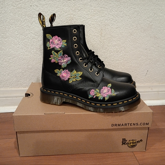 Dr. Martens Shoes - Dr Martens